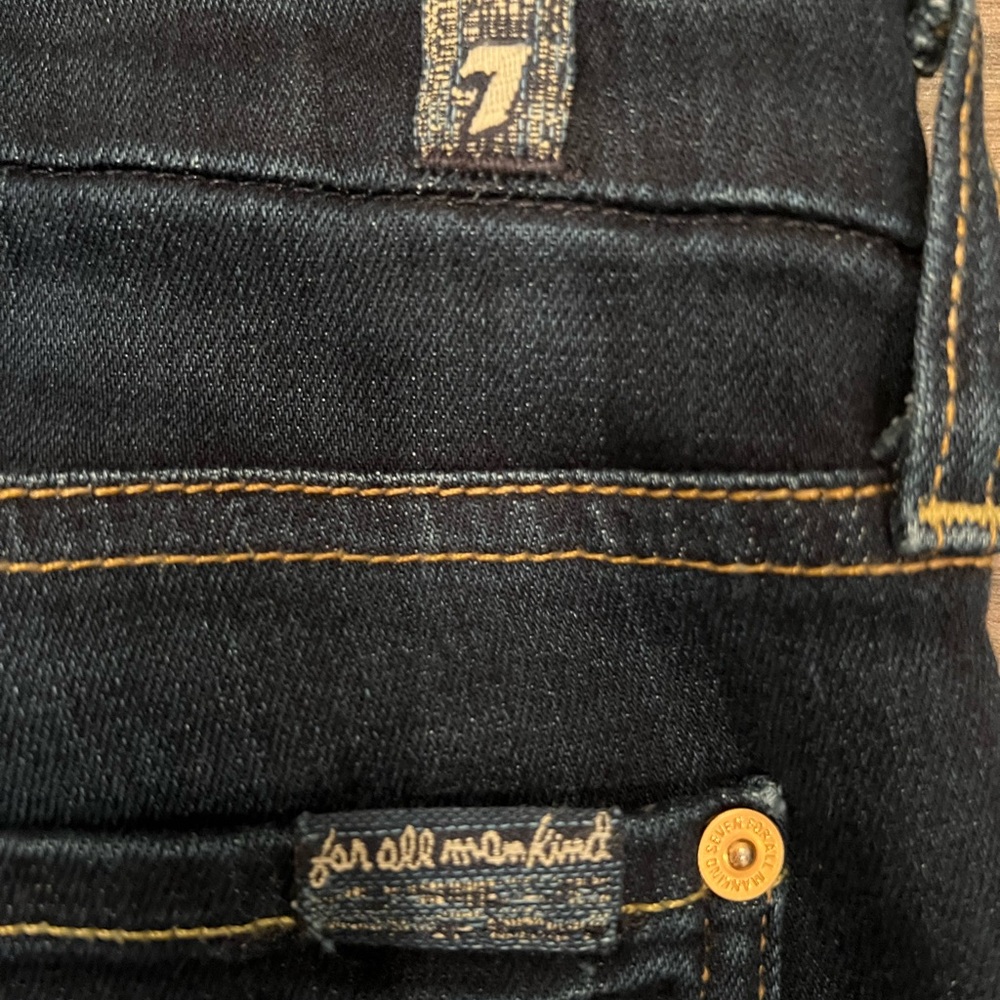 7 For all Mankind Women's Dark Wash Jeans ‘The Skinny Bootcut’ Size 32 - Picture 5 of 11